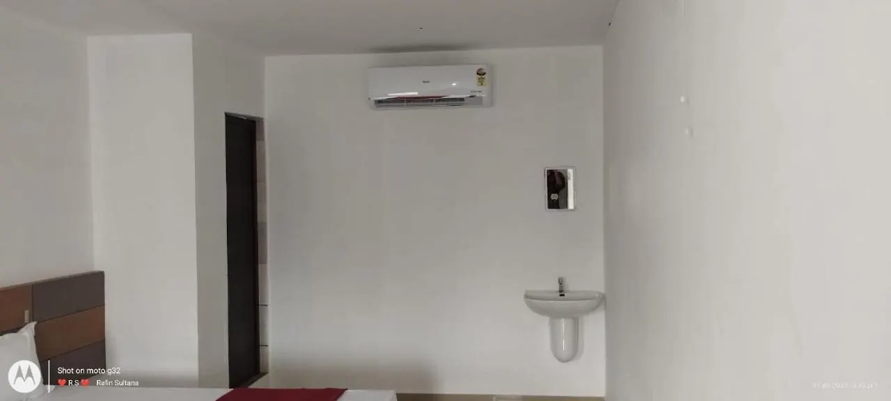 Almas Lodging Hotel Nadapuram India